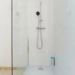 Le Joyau Loft Historique Et Arbore Avec Garage Apartament