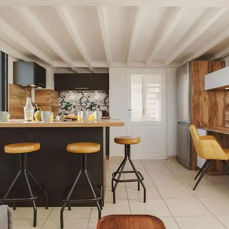 Appartamento Le Joyau : Loft Historique Et Arboré, Centre-ville Montpellier